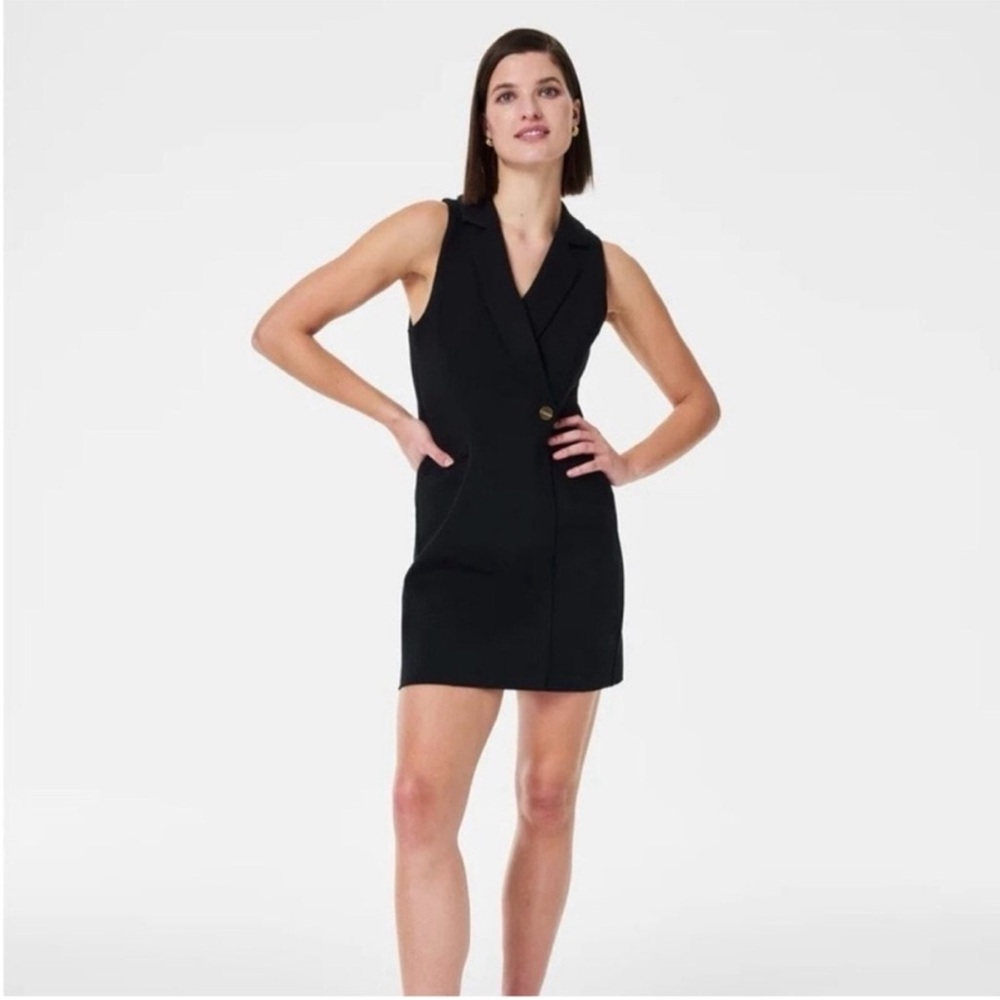 SPANX Elegant Black Sleeveless Mii Perfect dress